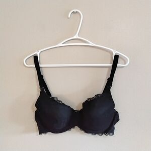La Vie En Rose Black Lace-Trim Nursing T-Shirt Bra – Size 34C EUC